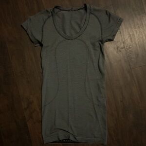 Black and White Stripe Lululemon Swiftly